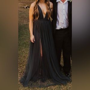 VICI Charcoal Gray/Black Tulle Formal Dress, Size Medium